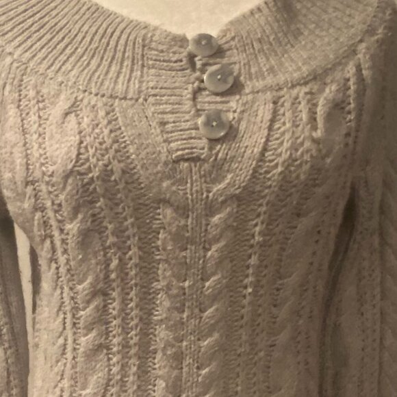 B Moss Cable Knit Light Gray Sweater Size Medium - Picture 7 of 8